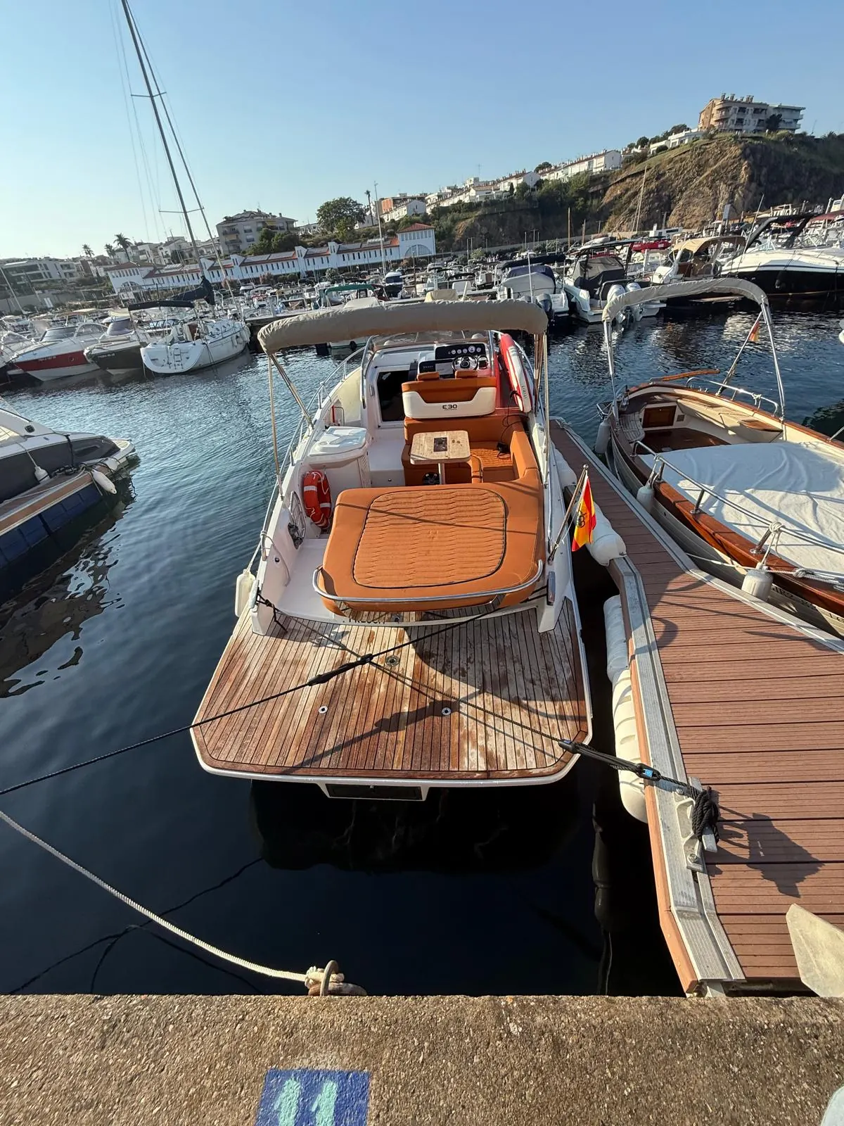 Cranchi E30 Endurance · 14