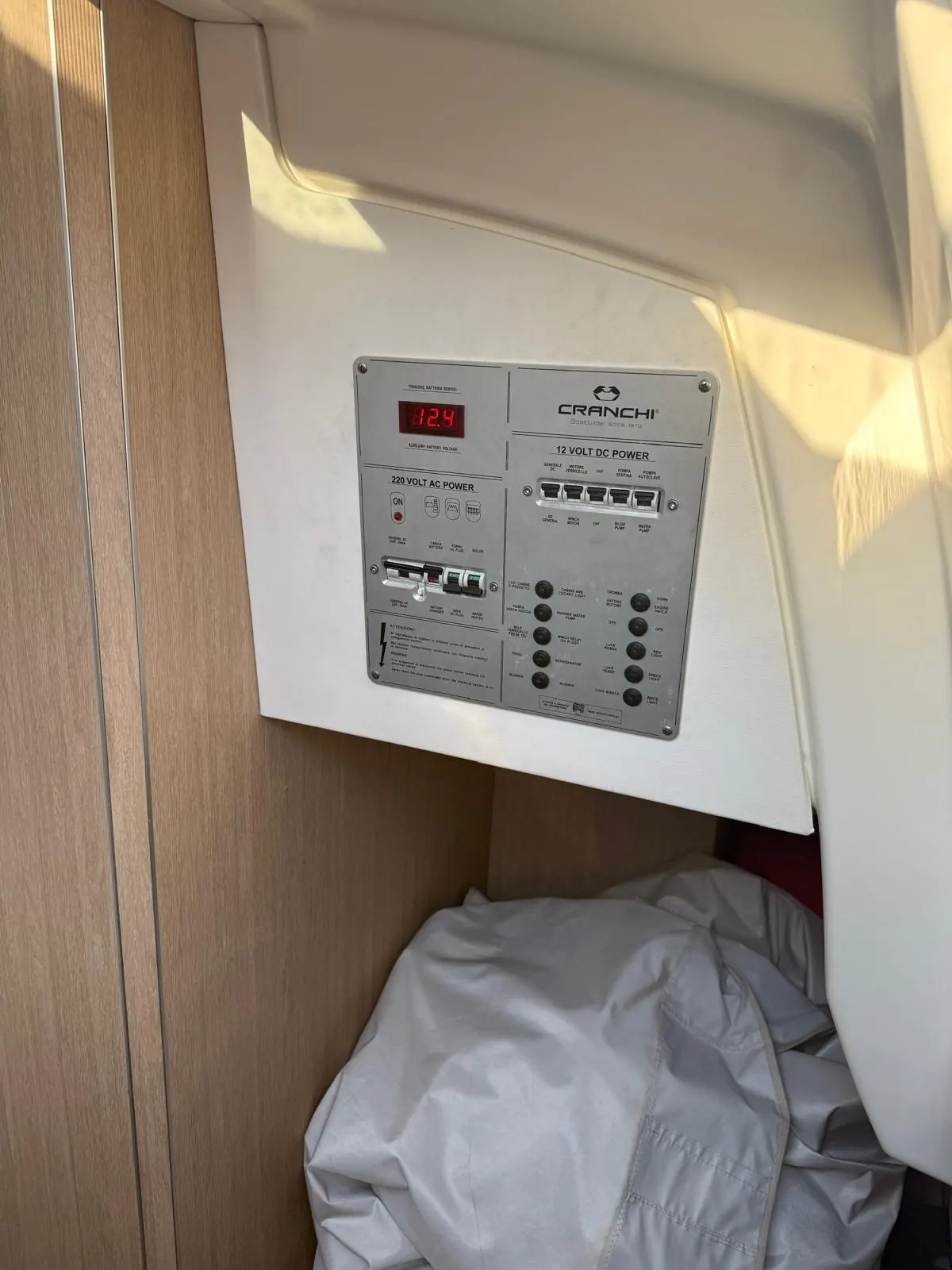 Cranchi E30 Endurance · 6