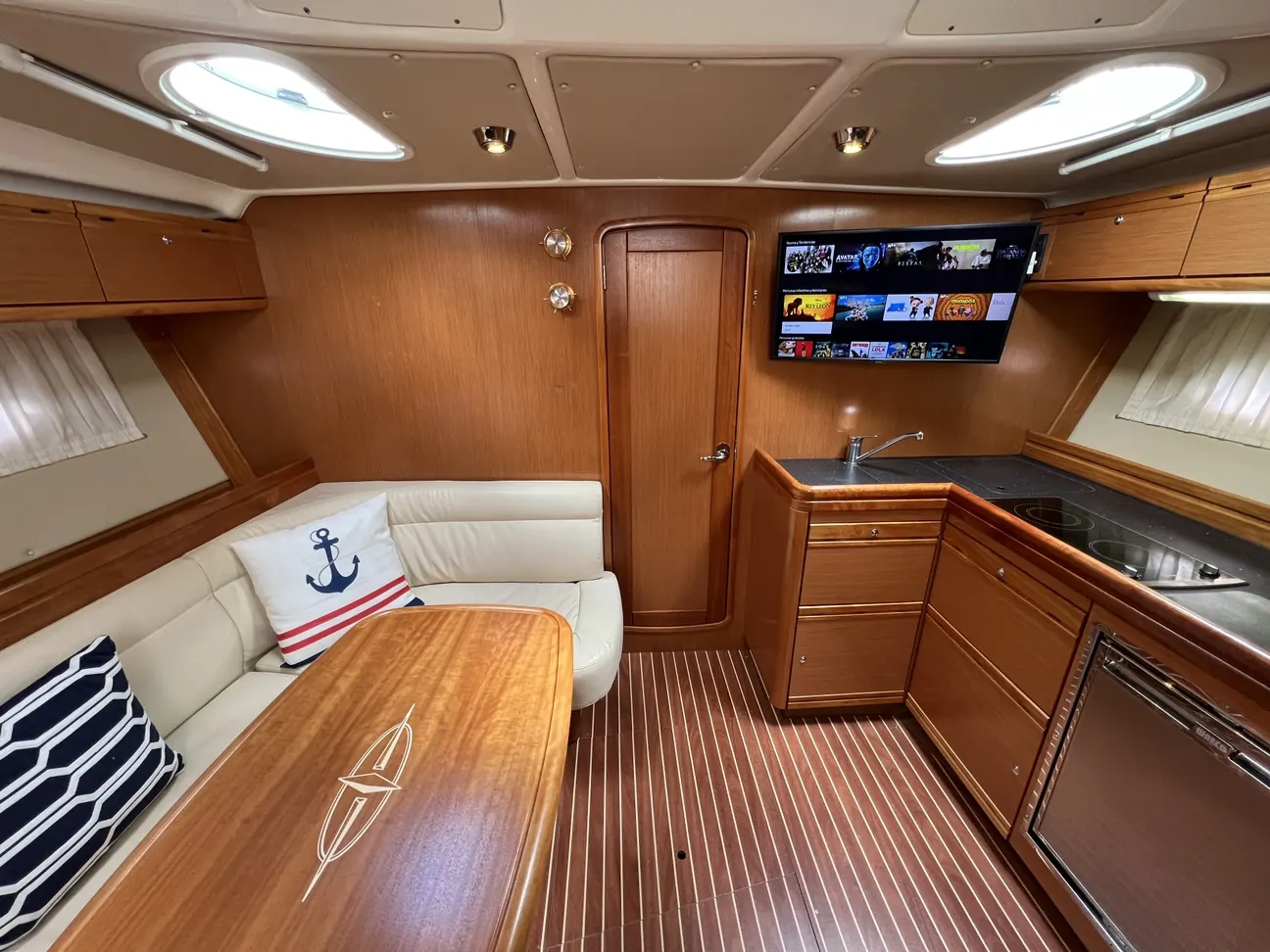 Bavaria 37 HT · 23