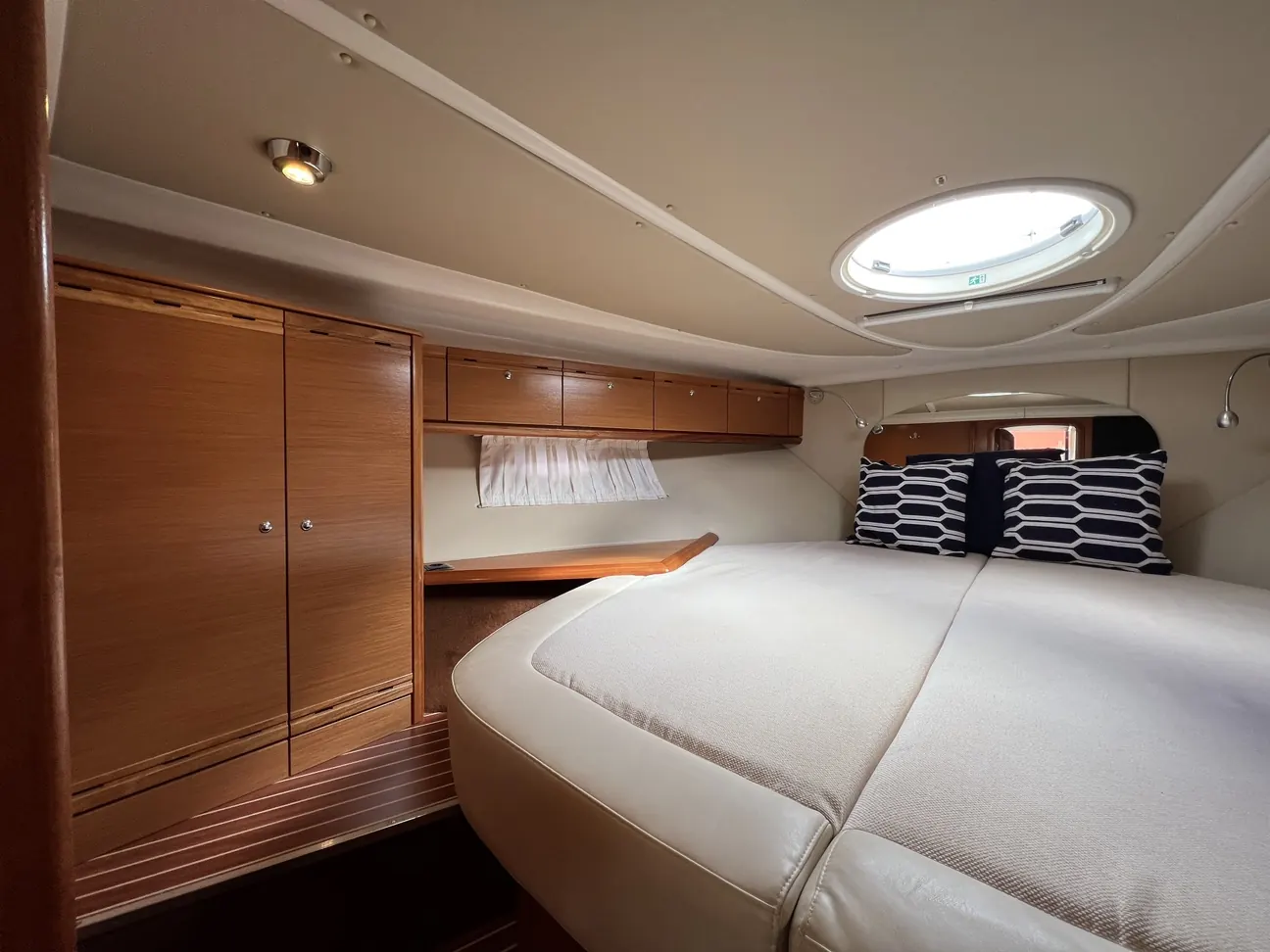 Bavaria 37 HT · 12