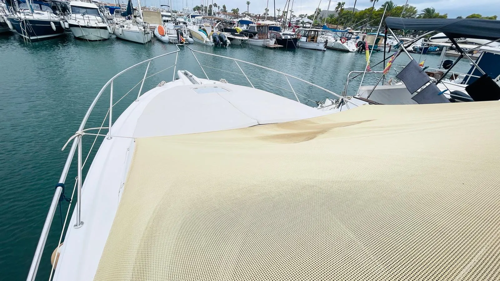 Riviera 3000 Offshore · 10