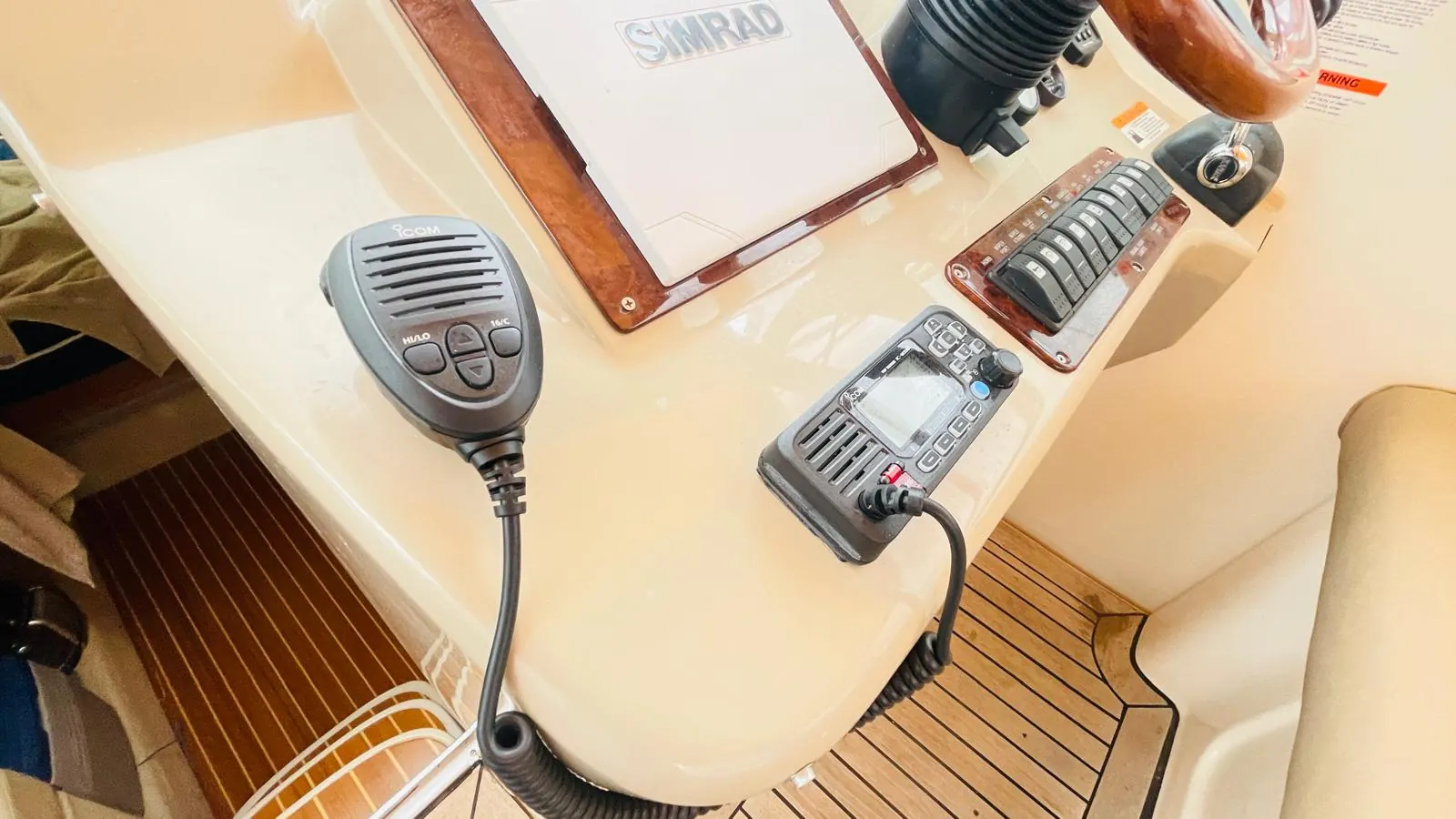 Riviera 3000 Offshore · 20