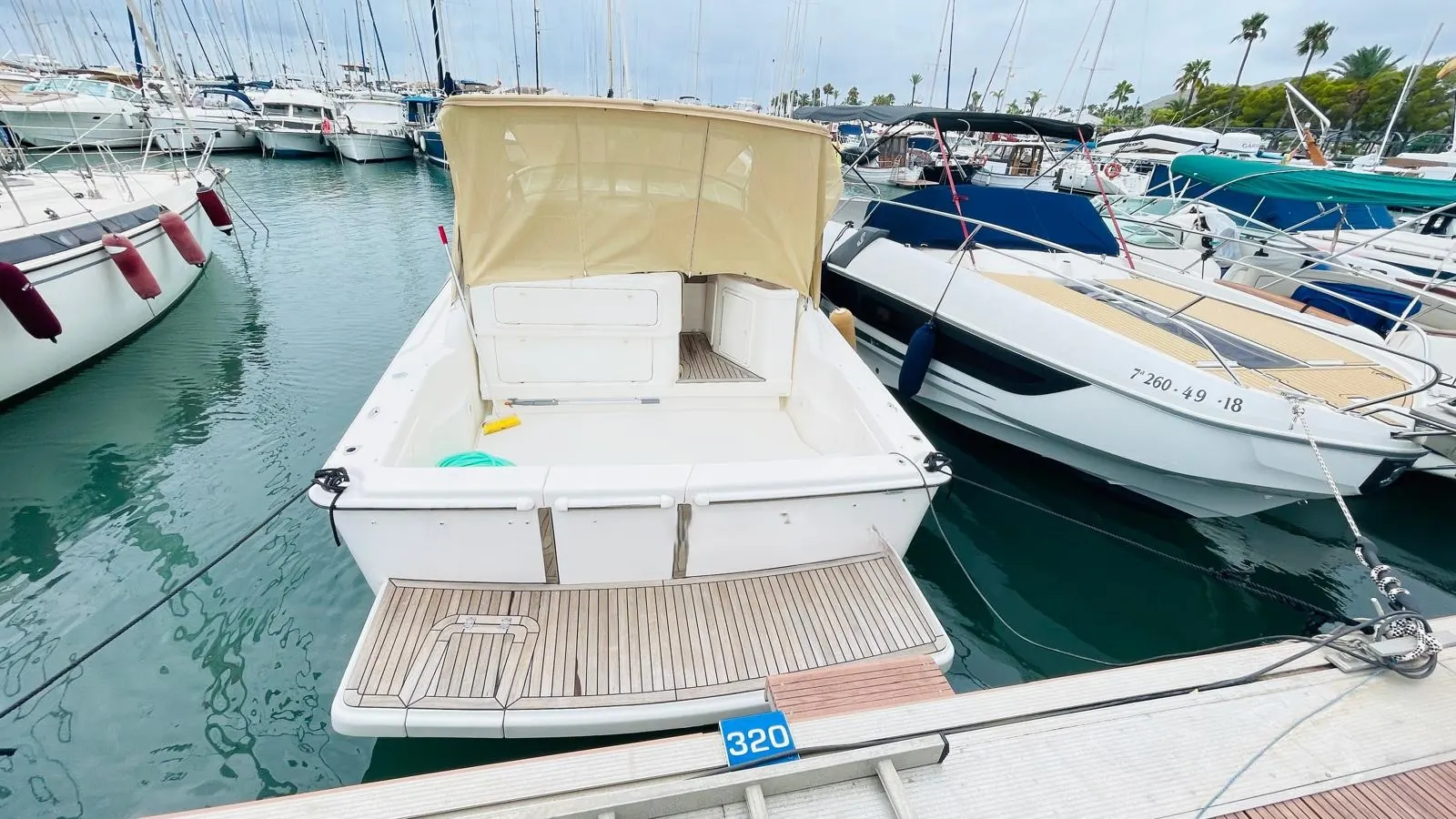 Riviera 3000 Offshore · 23