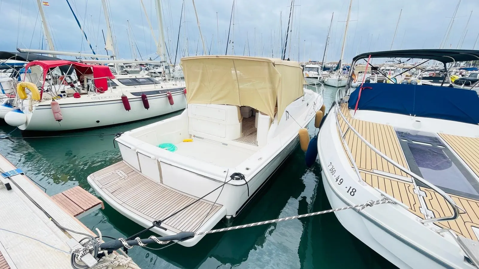 Riviera 3000 Offshore · 22