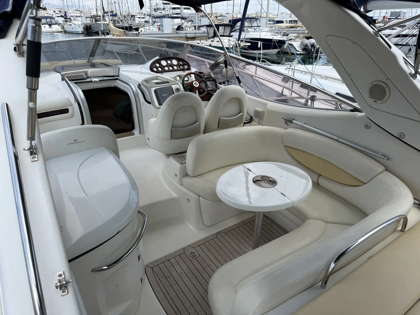 Cranchi Endurance 41 · 21