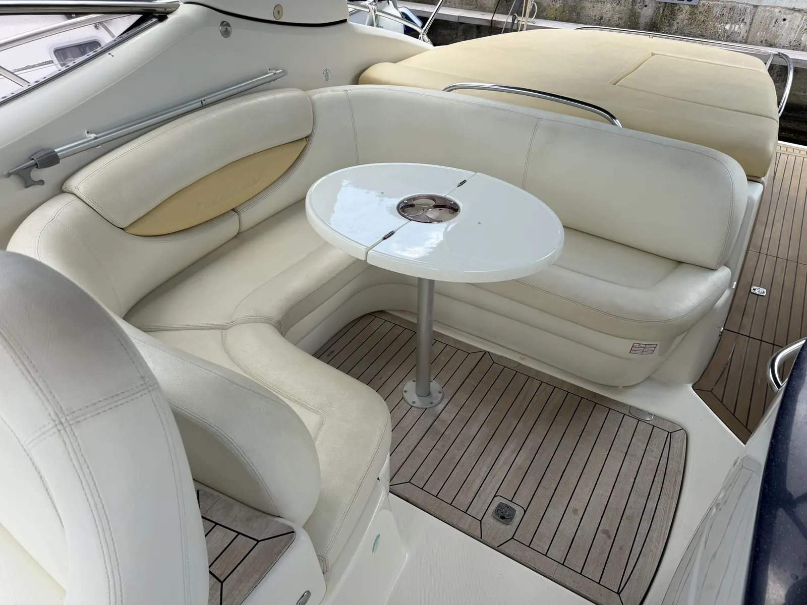 Cranchi Endurance 41 · 27
