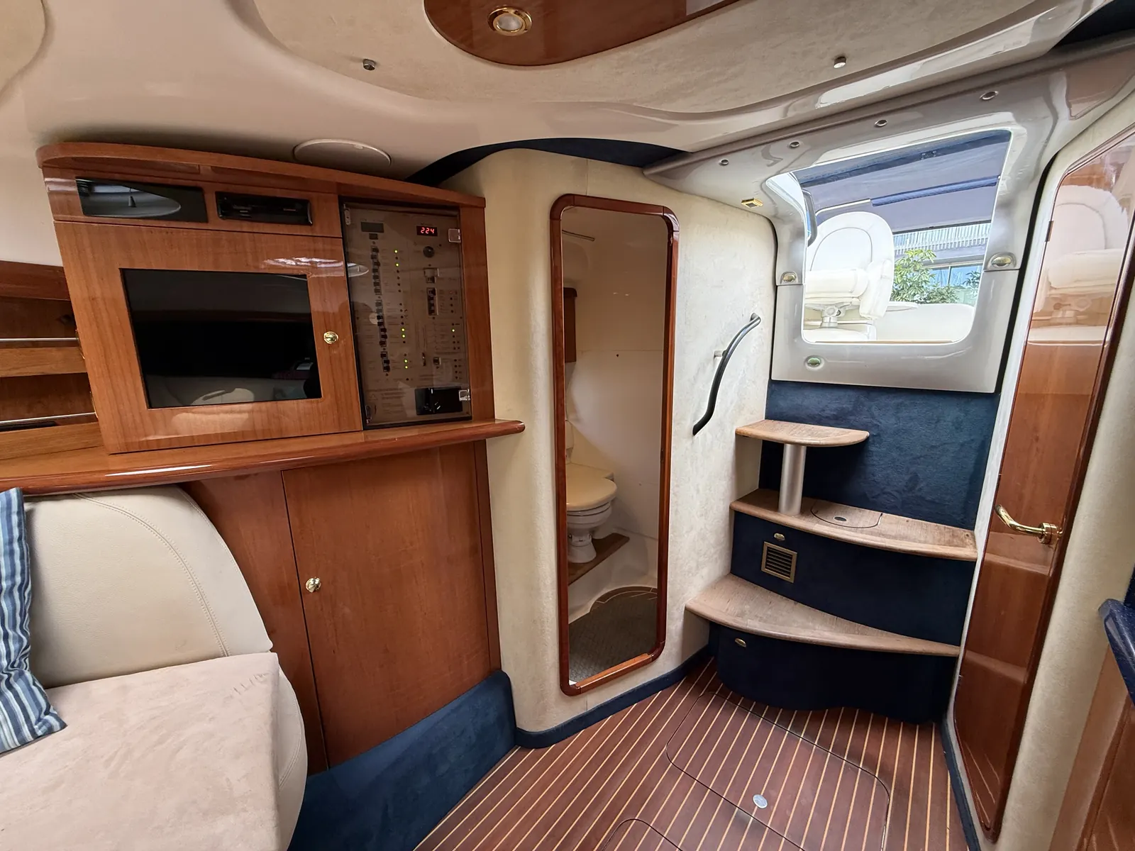 Cranchi Endurance 41 · 56