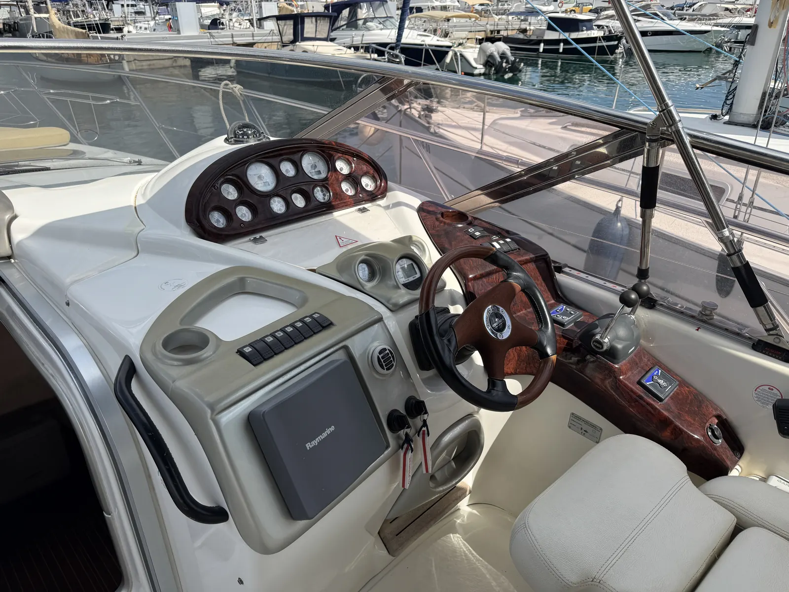 Cranchi Endurance 41 · 38