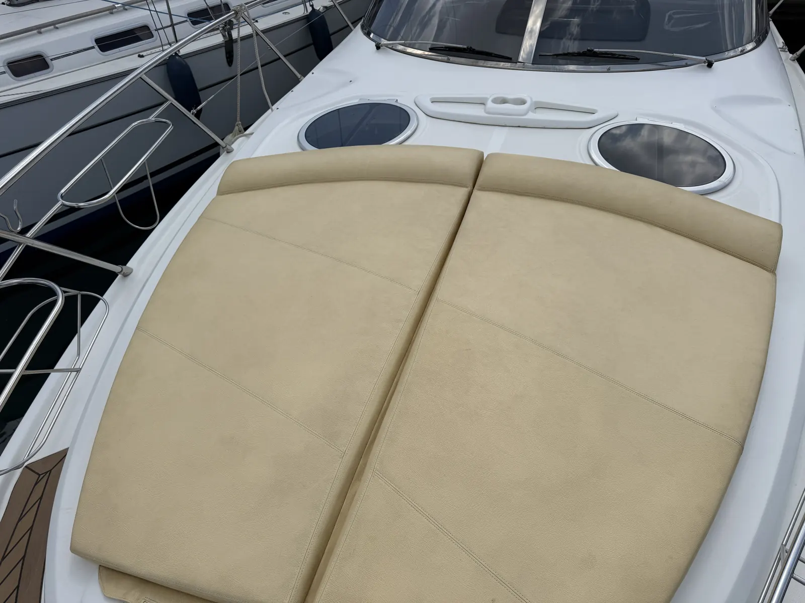 Cranchi Endurance 41 · 15