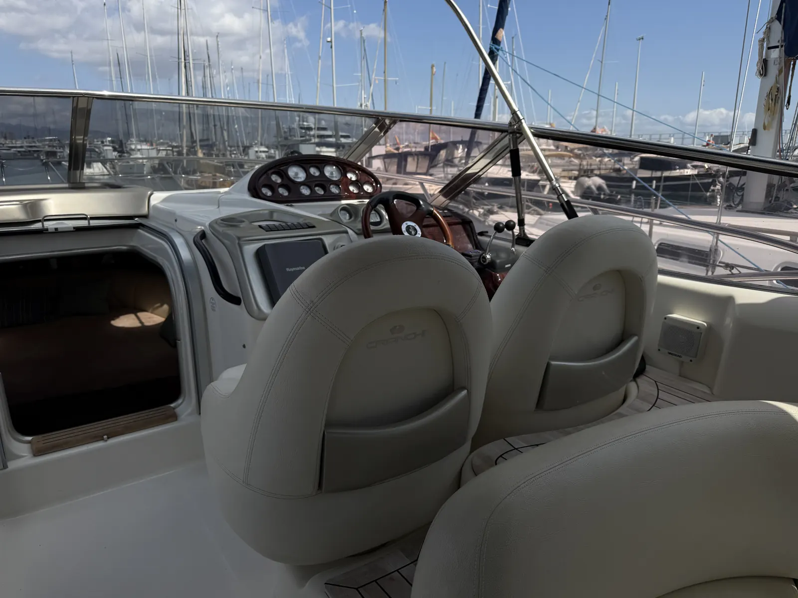 Cranchi Endurance 41 · 39
