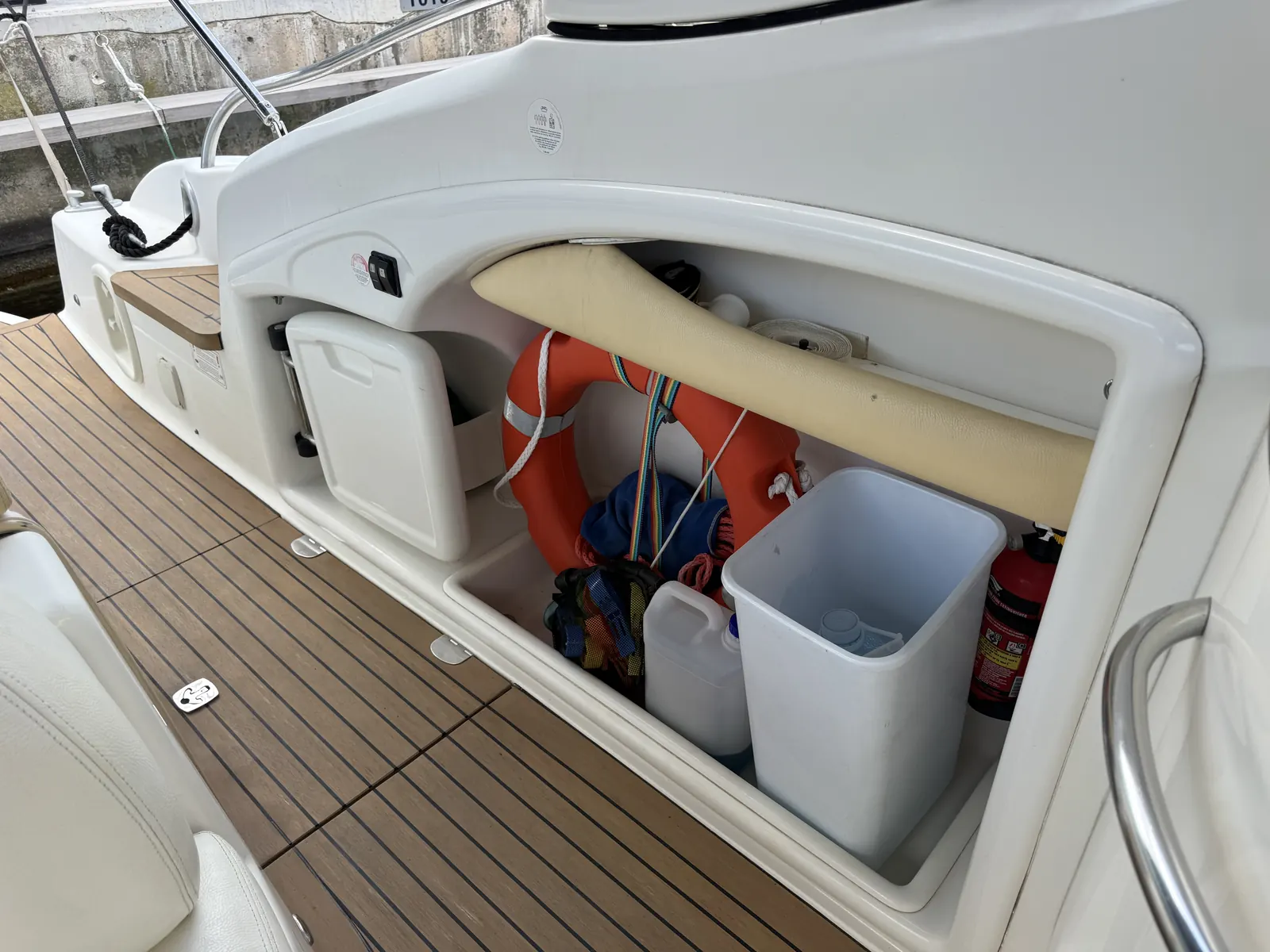 Cranchi Endurance 41 · 25