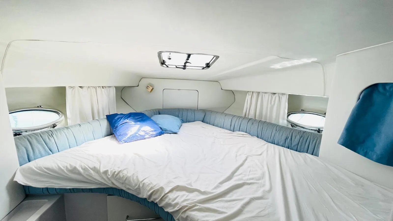 Cranchi Cruiser 32 · 6