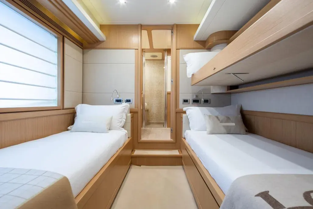 Ferretti Navetta 26 · 5
