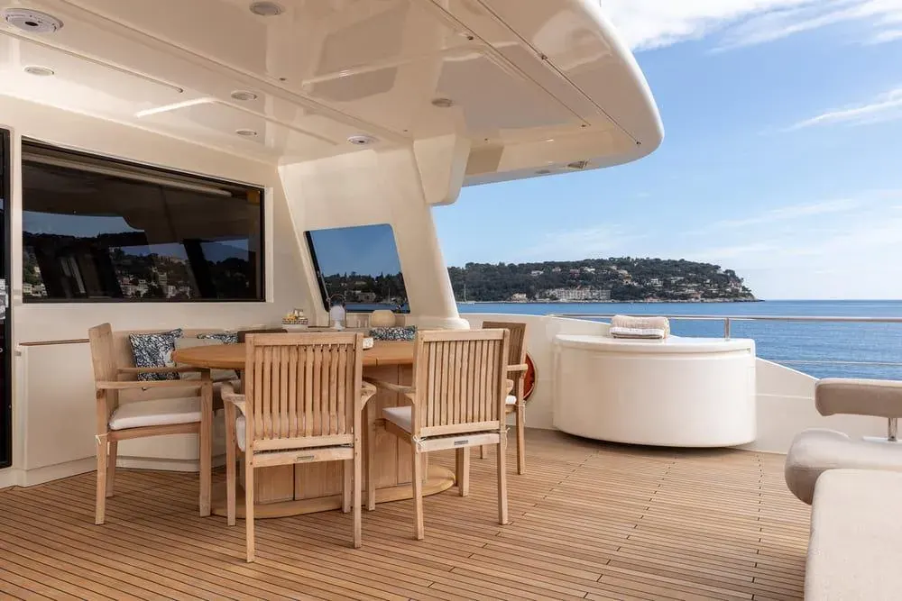 Ferretti Navetta 26 · 27
