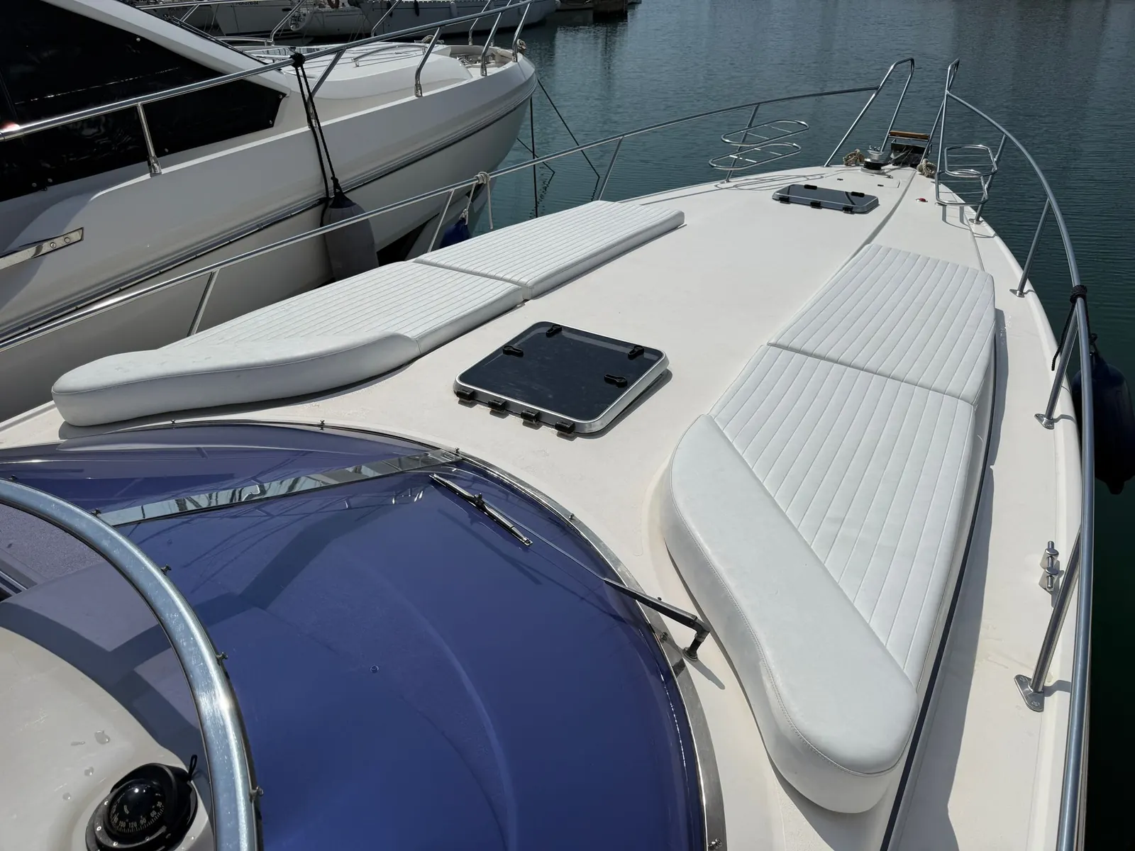 Sunseeker Thuntherhawk 43 · 39