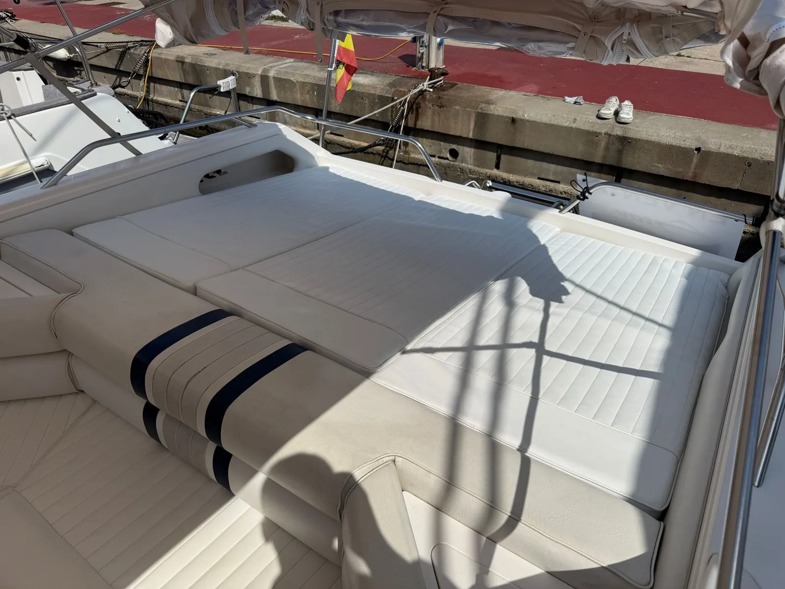 Sunseeker Thuntherhawk 43 · 43