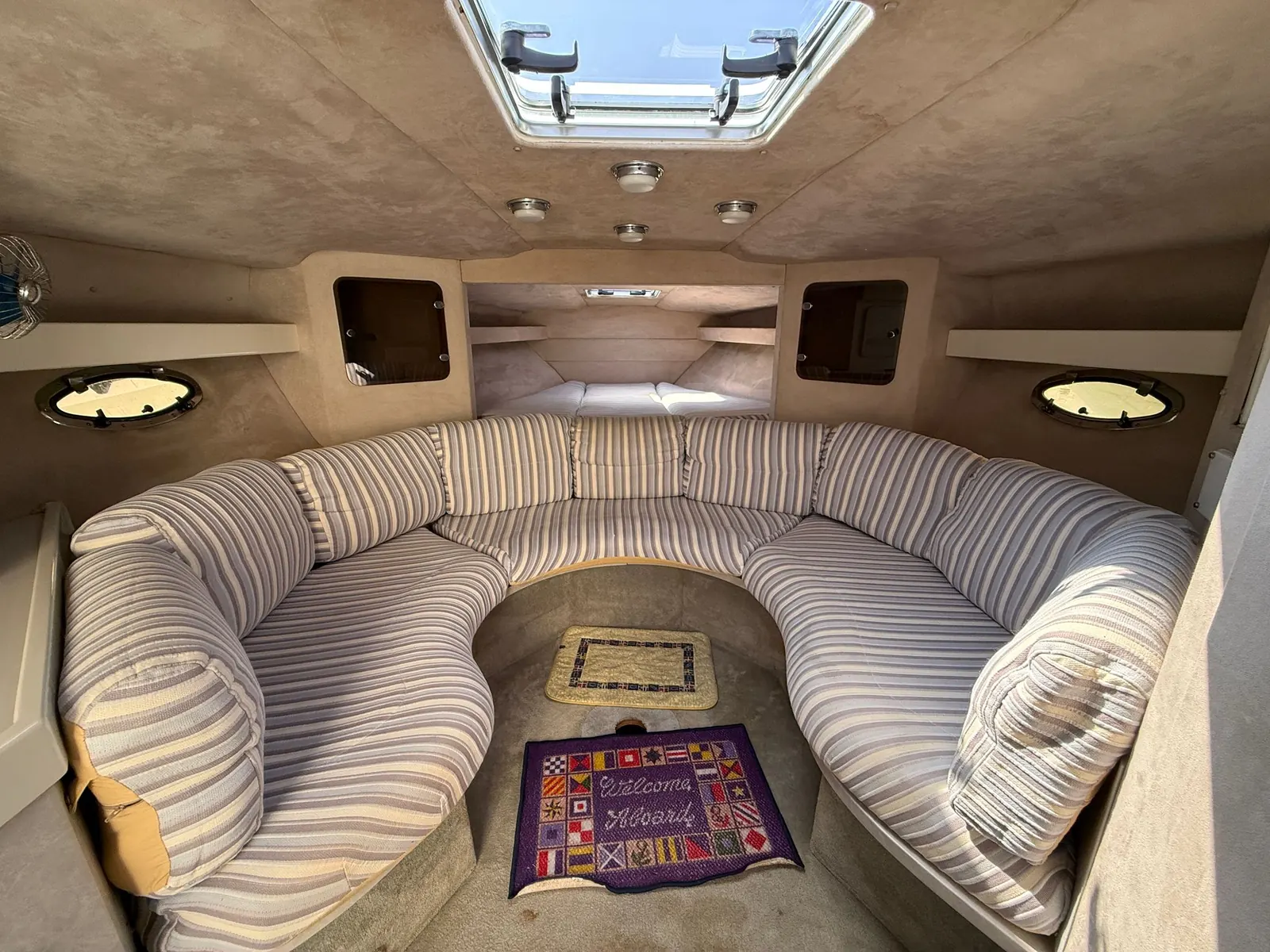 Sunseeker Thuntherhawk 43 · 14