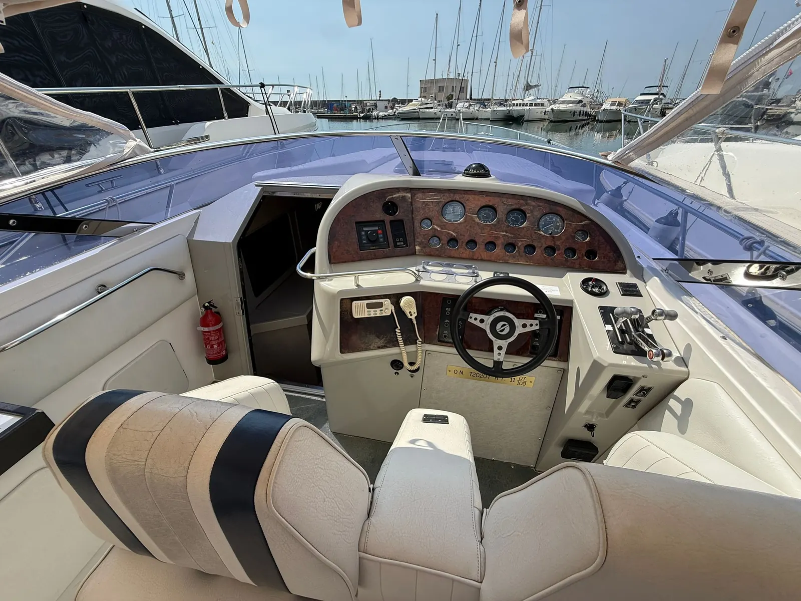 Sunseeker Thuntherhawk 43 · 29
