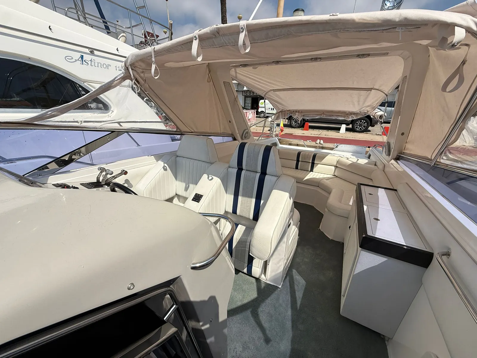Sunseeker Thuntherhawk 43 · 40