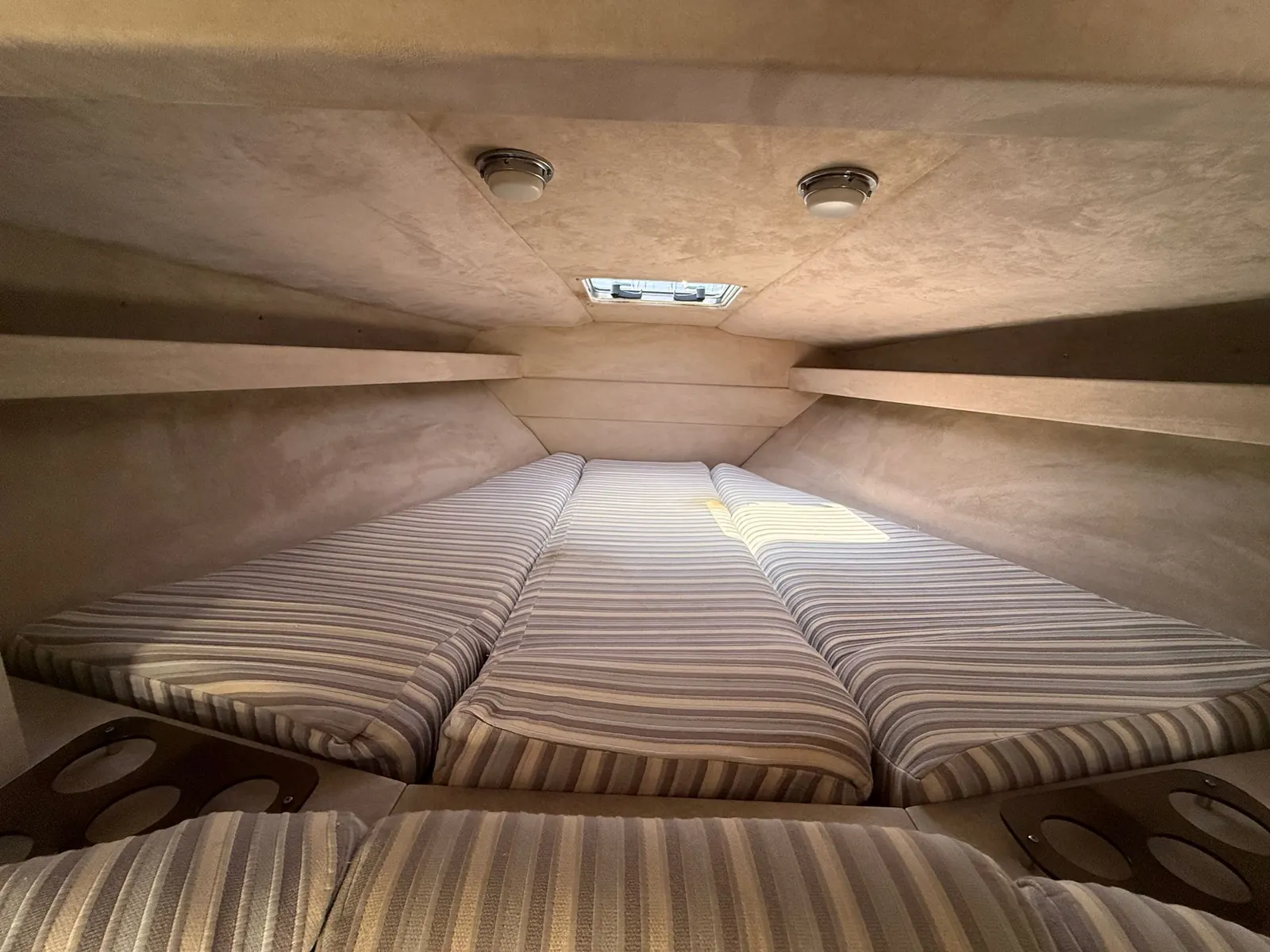 Sunseeker Thuntherhawk 43 · 10