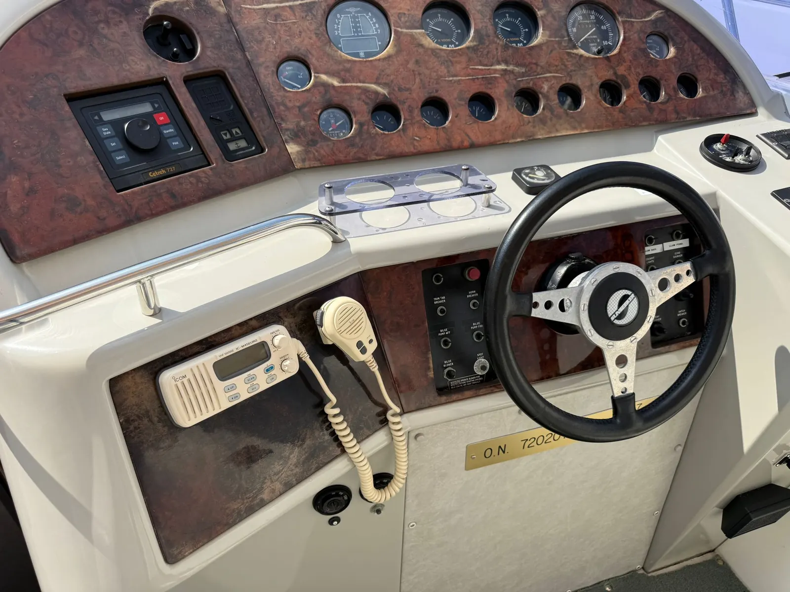 Sunseeker Thuntherhawk 43 · 24
