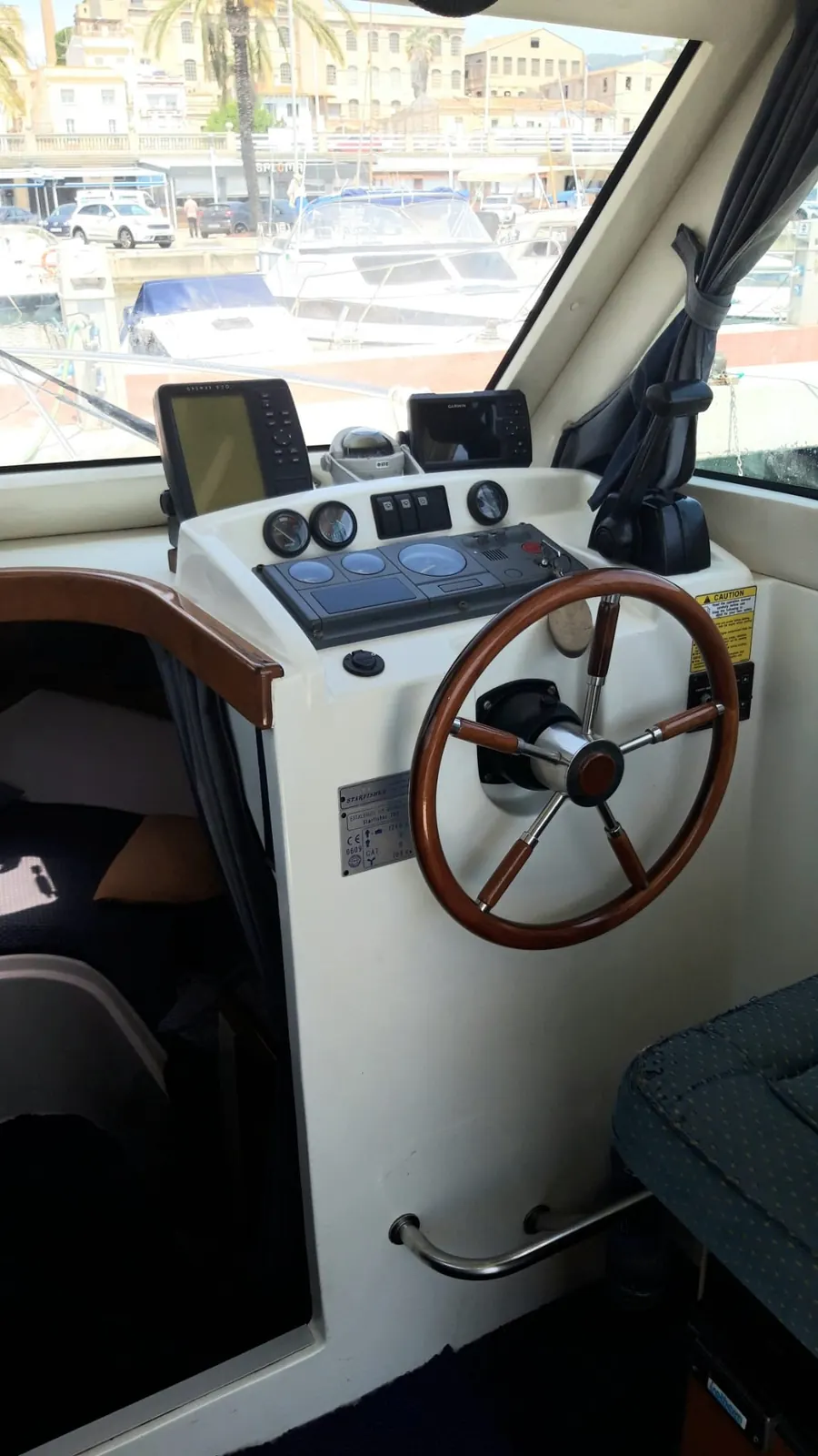 Starfisher 780 Sedan · 14