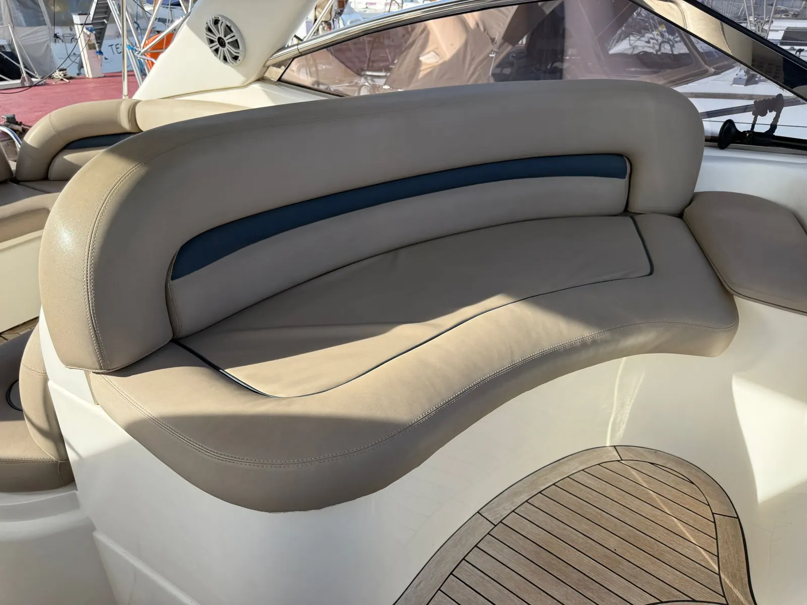 Sunseeker Camargue 44 · 30