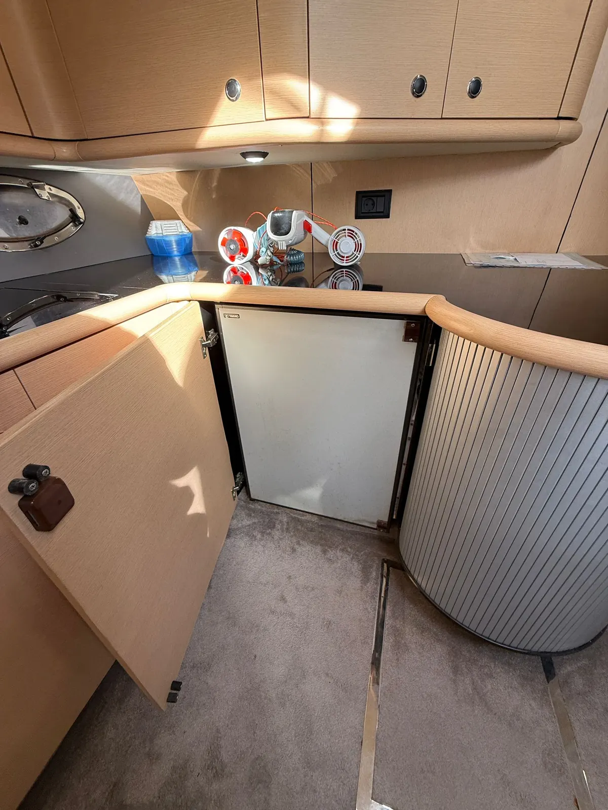 Sunseeker Camargue 44 · 64