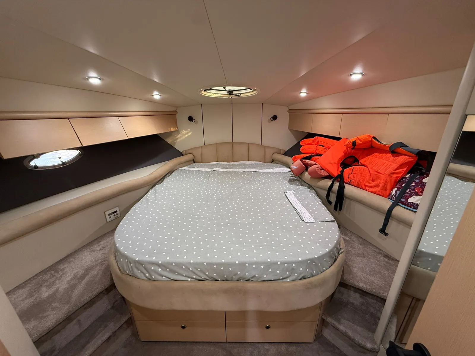 Sunseeker Camargue 44 · 8