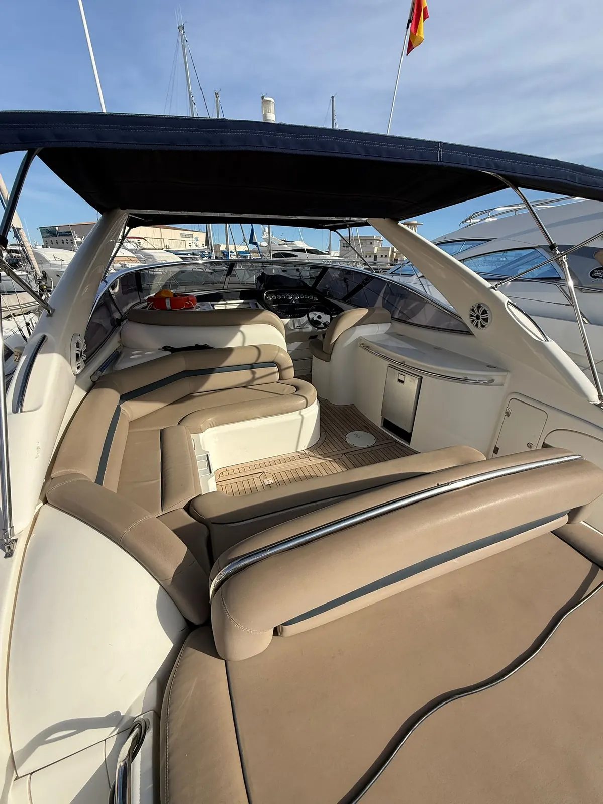 Sunseeker Camargue 44 · 76