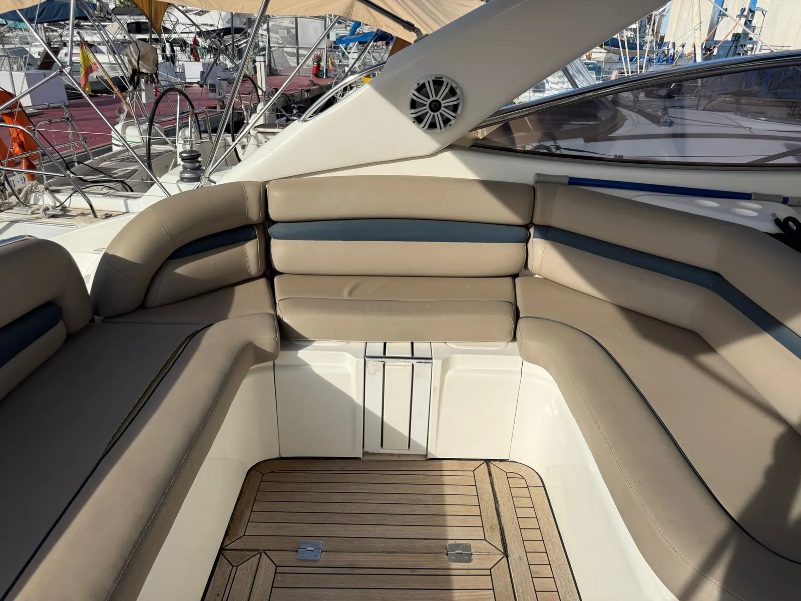 Sunseeker Camargue 44 · 42