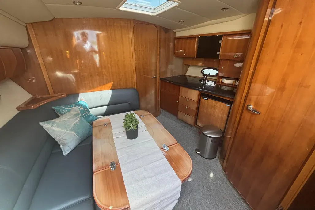 Windy 37 Grand Mistral · 4