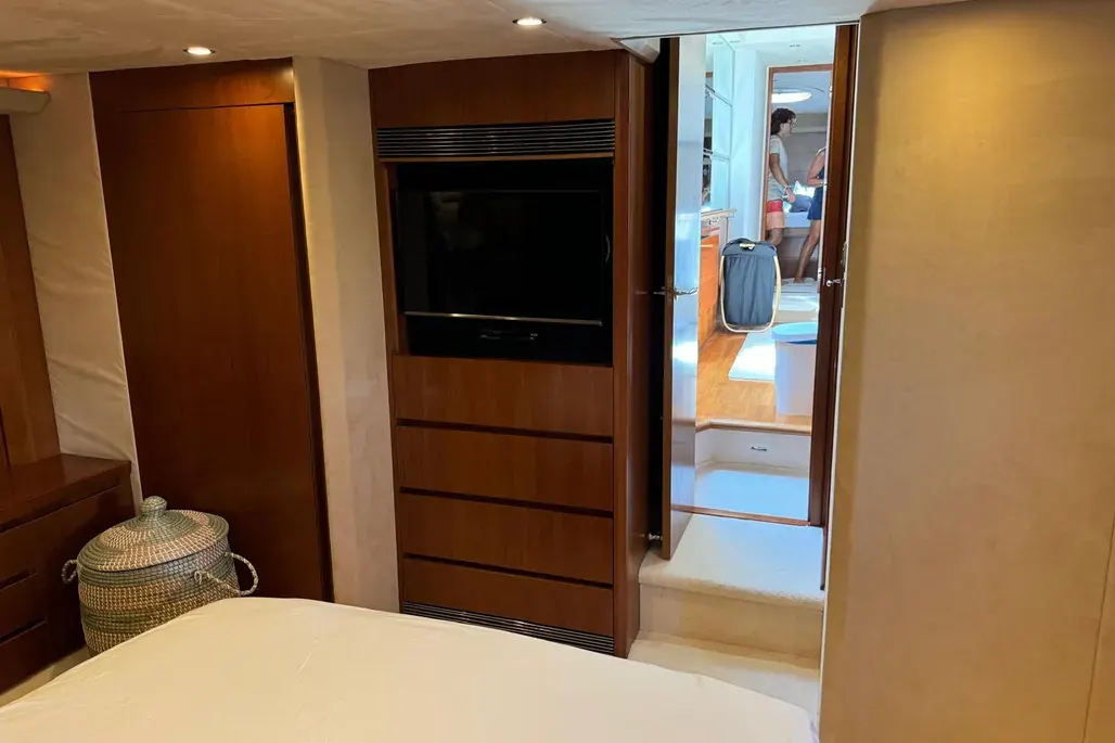 Princess V70 · 10