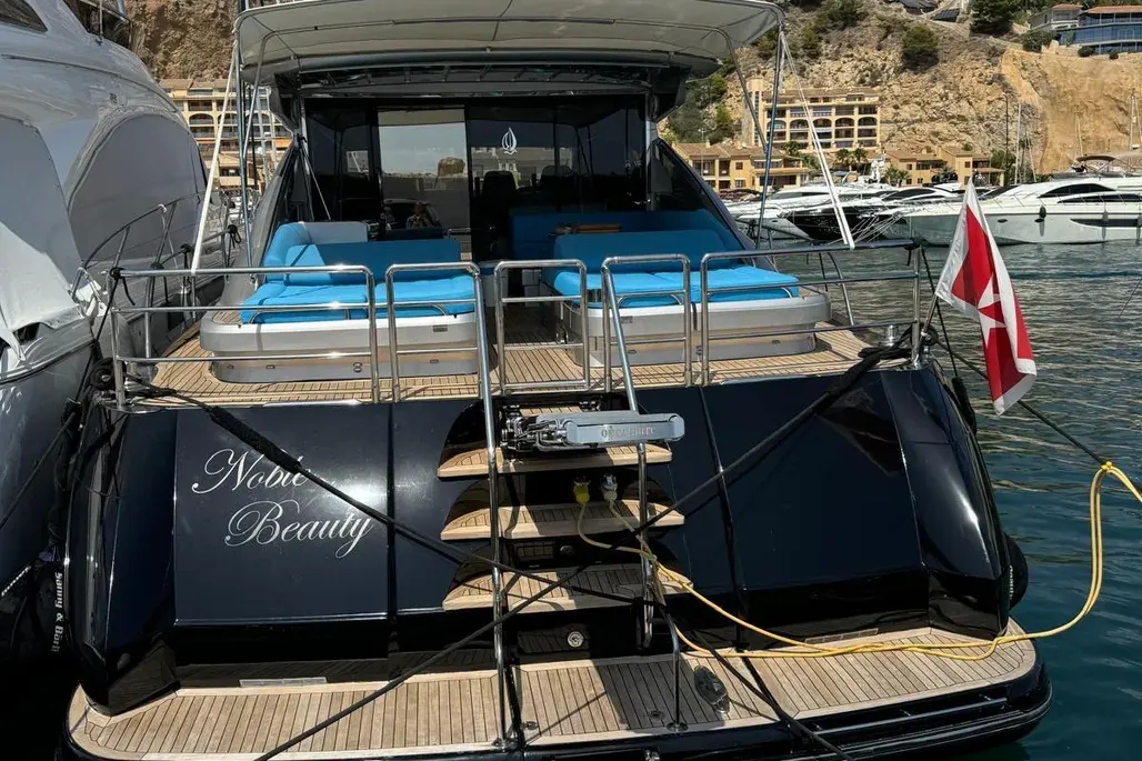 Princess V70 · 25