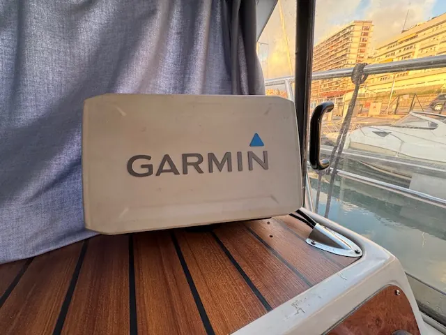 Rio 800 Cabin Fish · 5