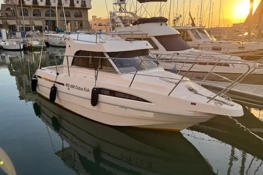 Rio 800 Cabin Fish · 15