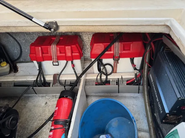 Rio 800 Cabin Fish · 9