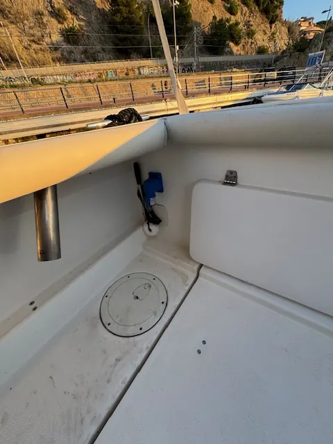 Rio 800 Cabin Fish · 27