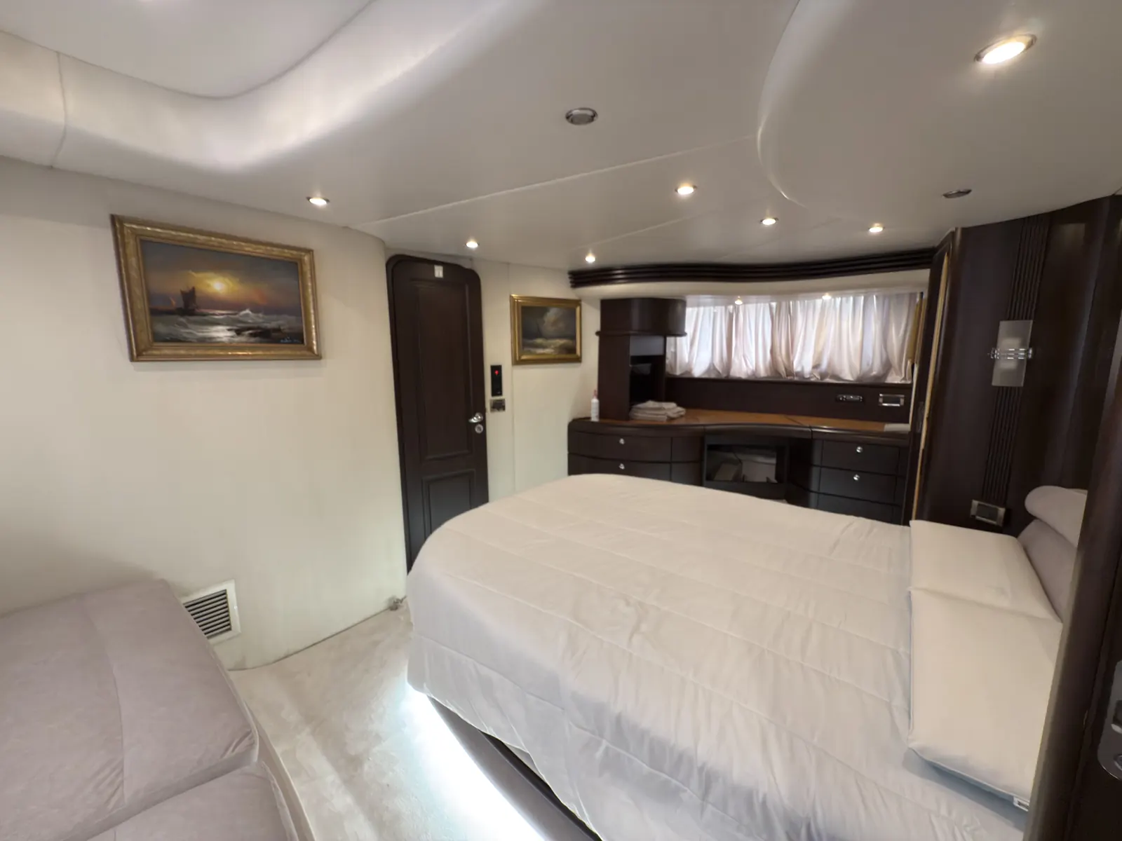 Azimut 68 Plus · 6