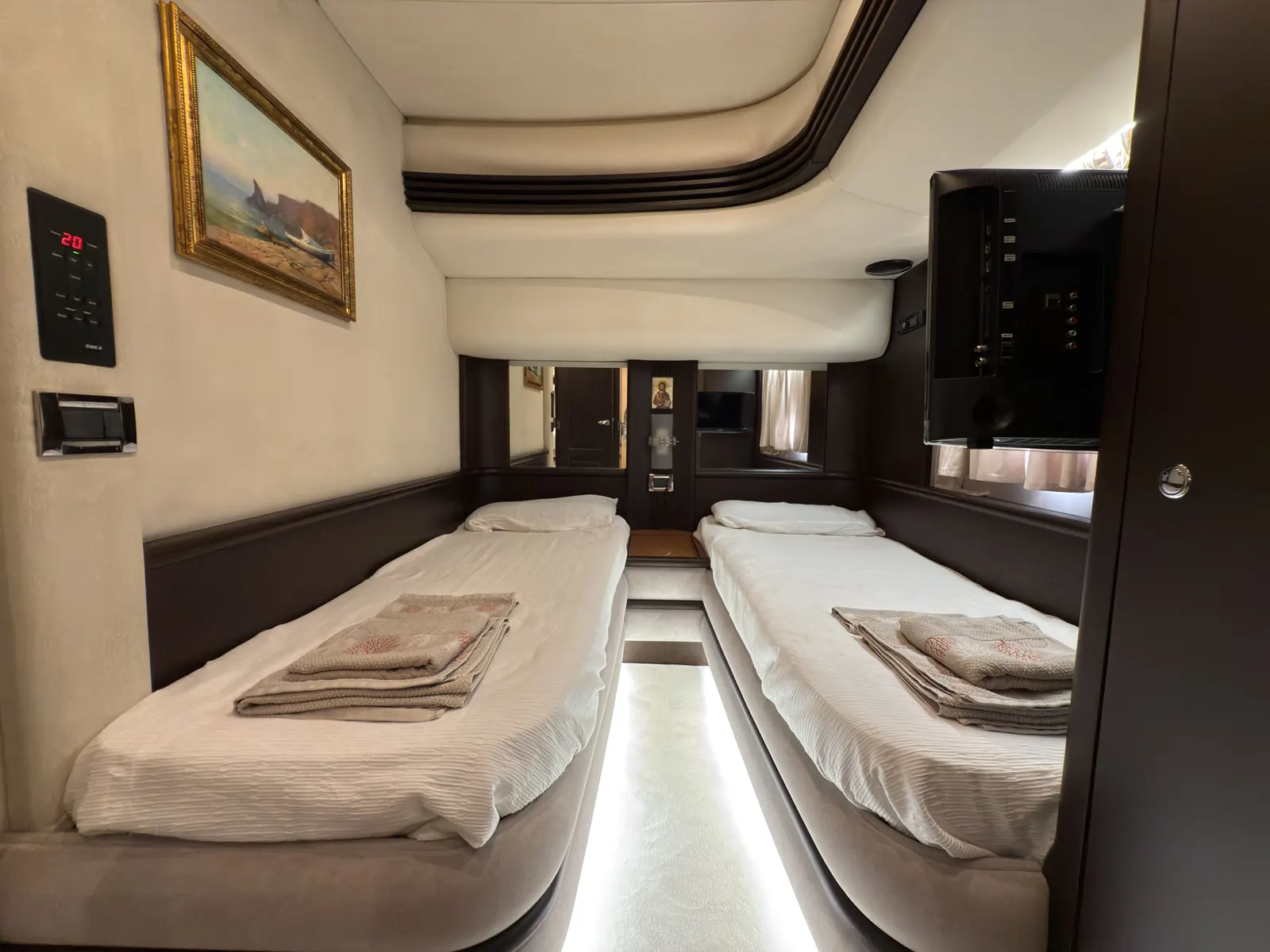Azimut 68 Plus · 9