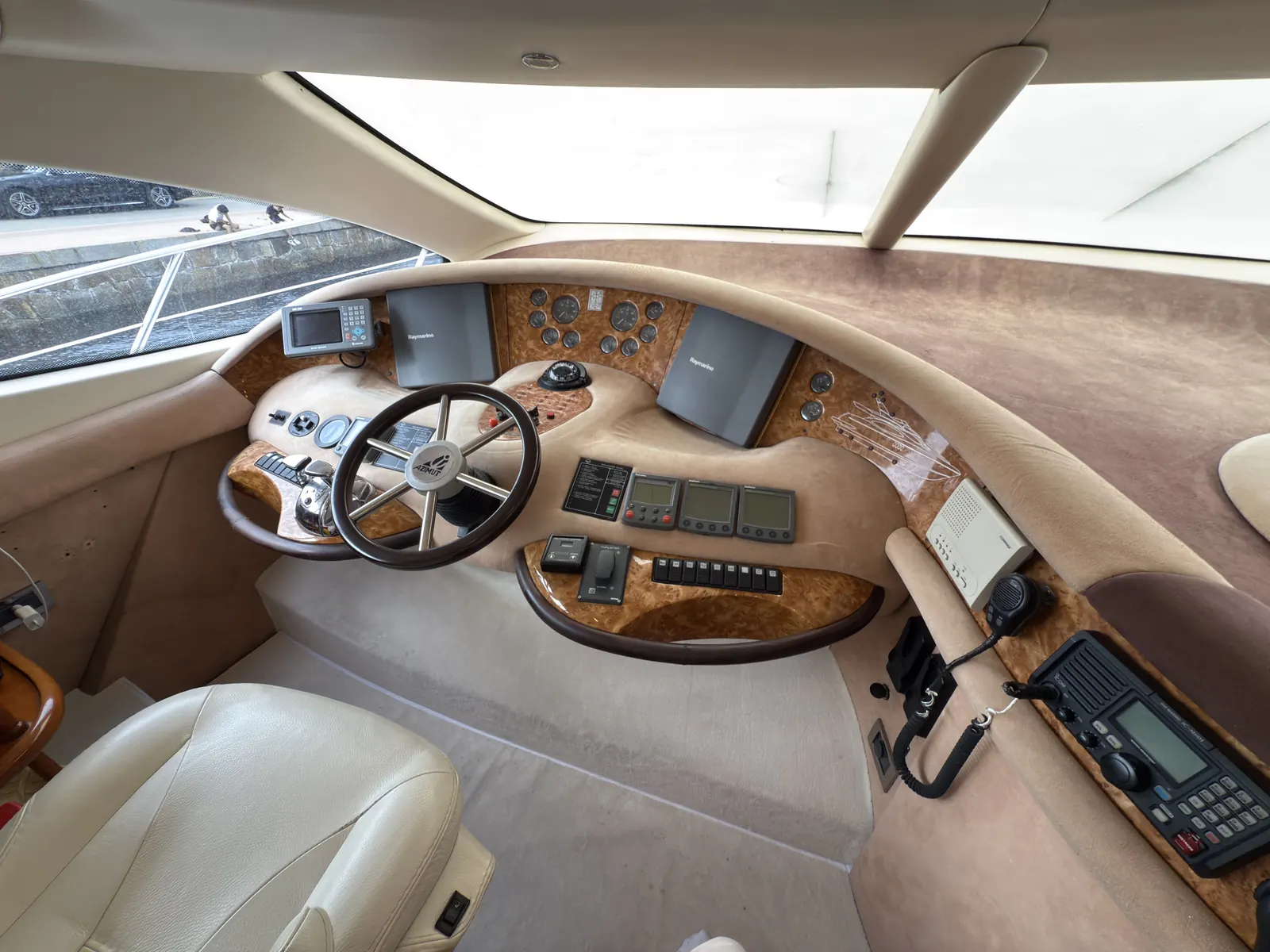 Azimut 68 Plus · 20