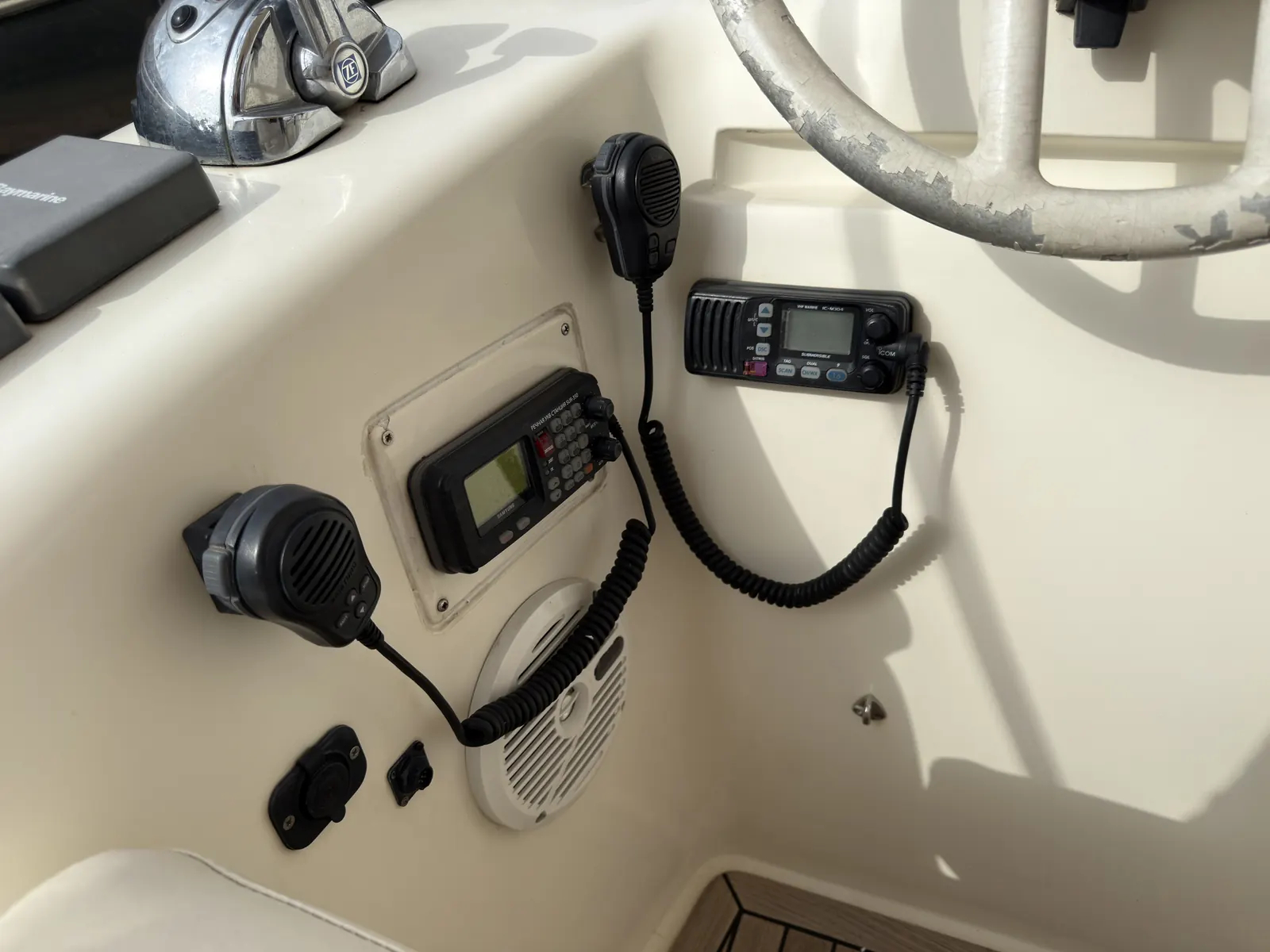 Azimut 68 Plus · 32