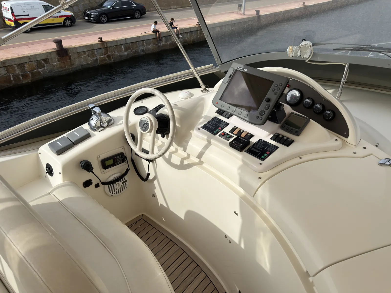 Azimut 68 Plus · 36