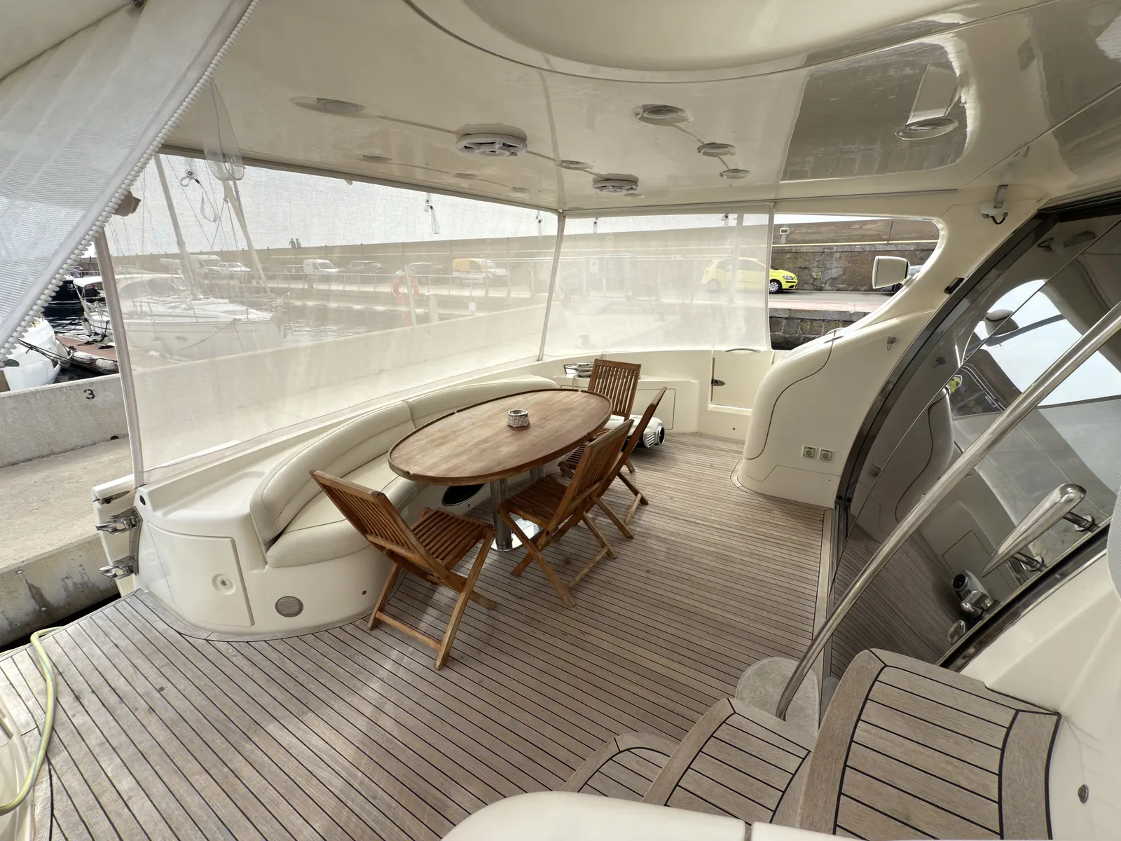 Azimut 68 Plus · 43