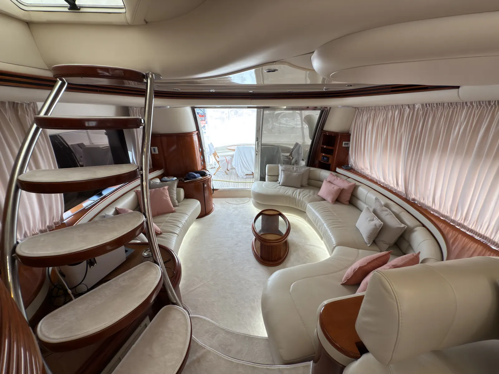 Azimut 68 Plus · 25