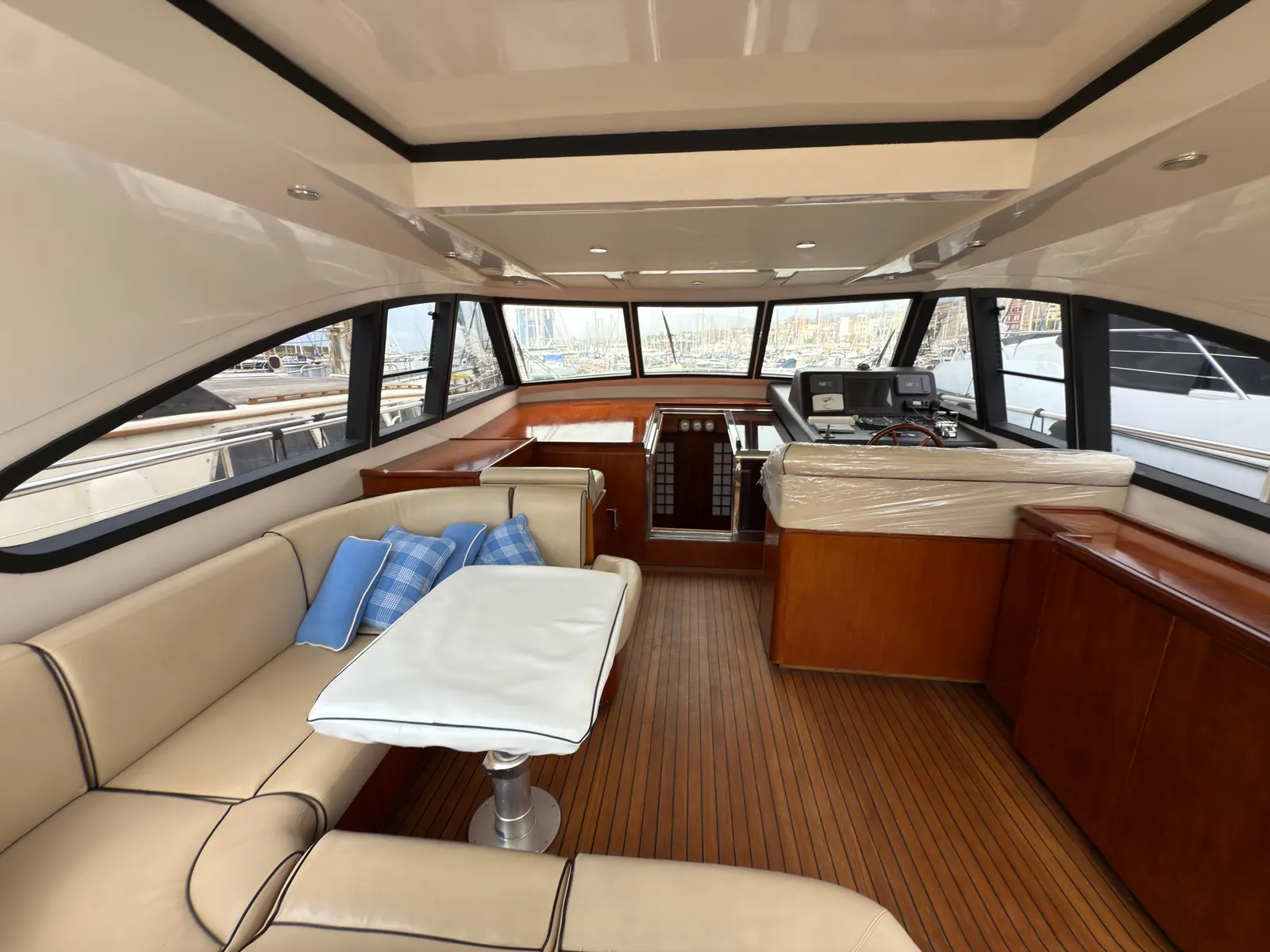 Navalia 60 · 27