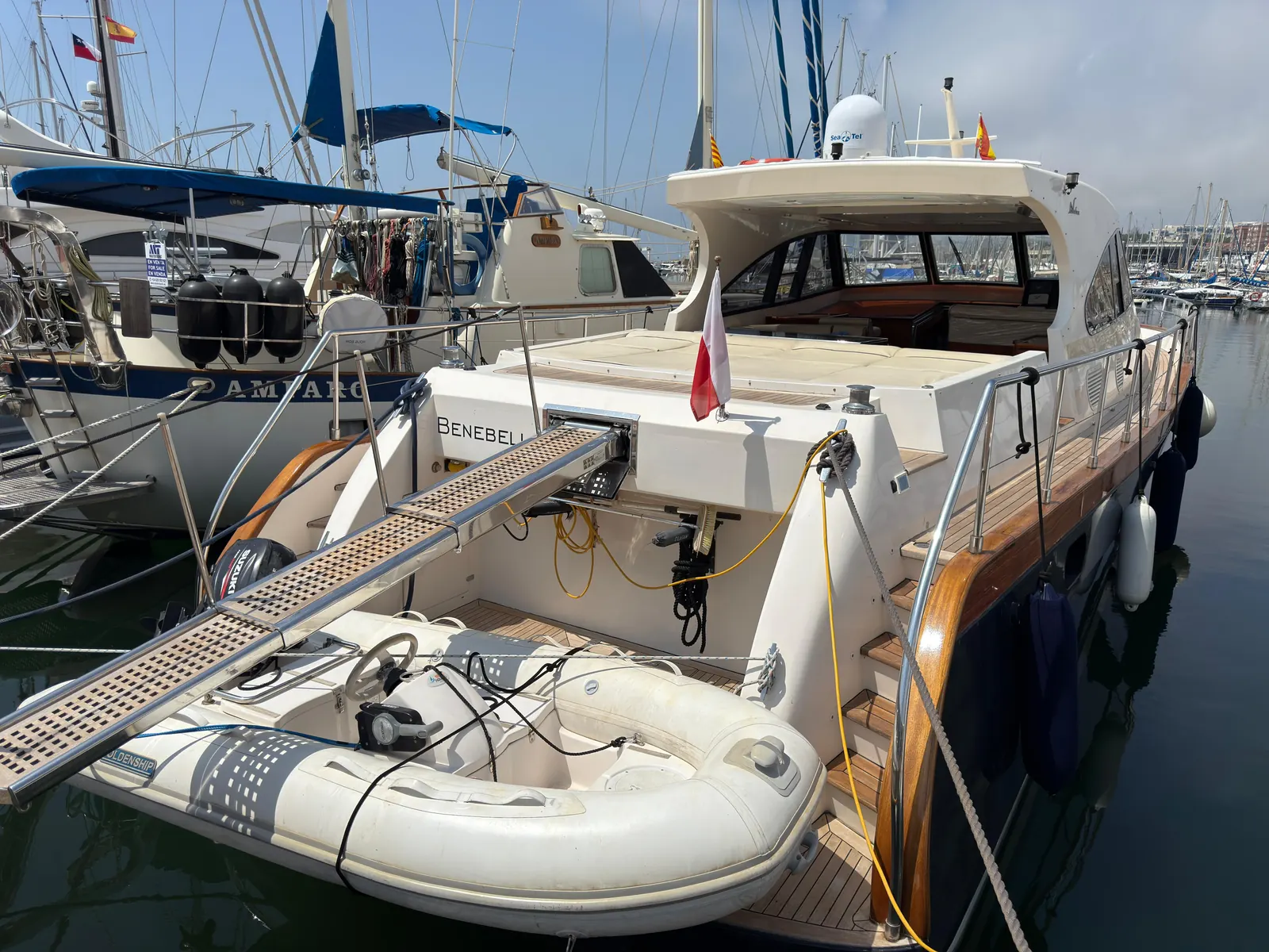 Navalia 60 · 37
