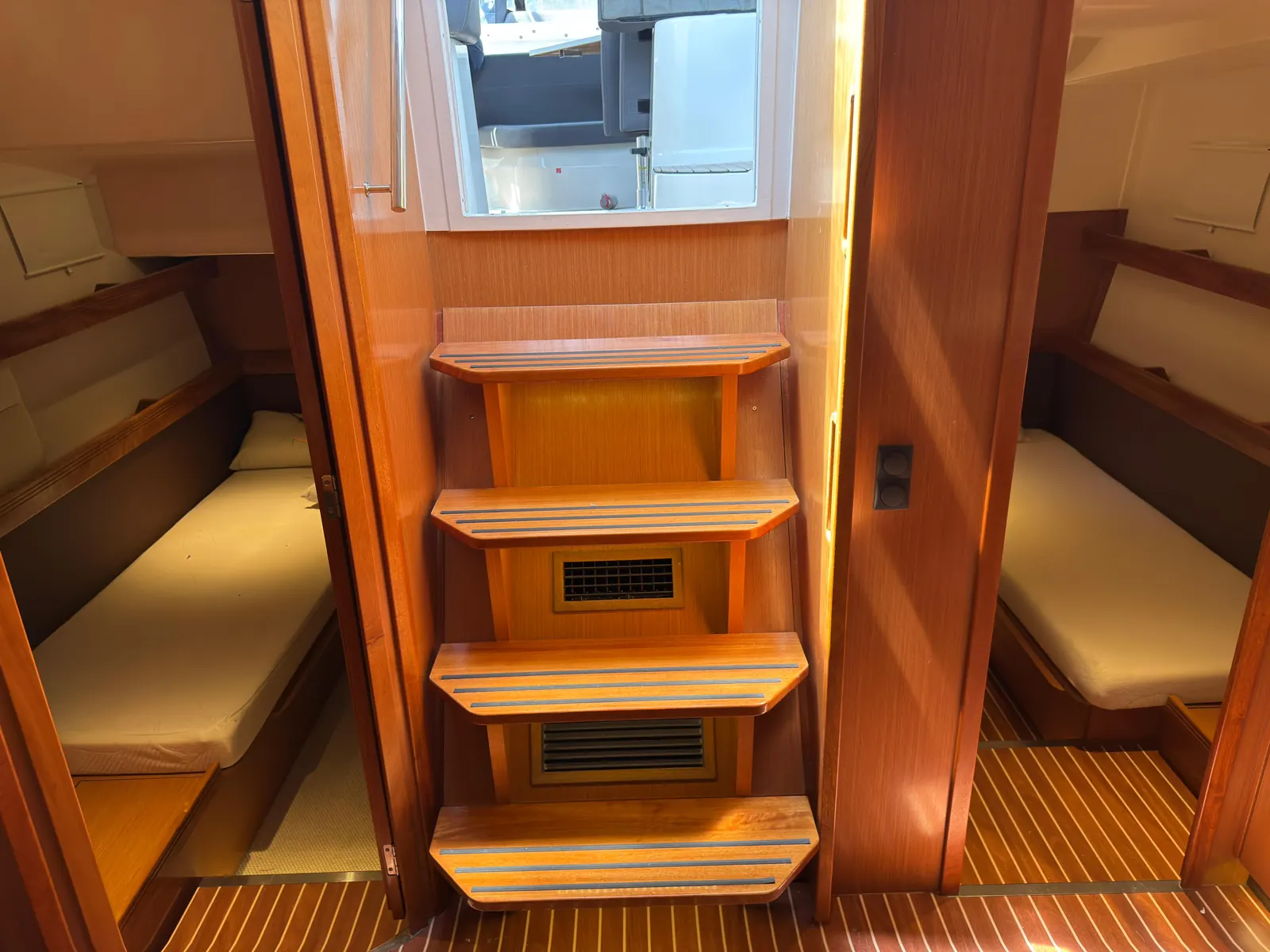 Bavaria 43 Sport · 19