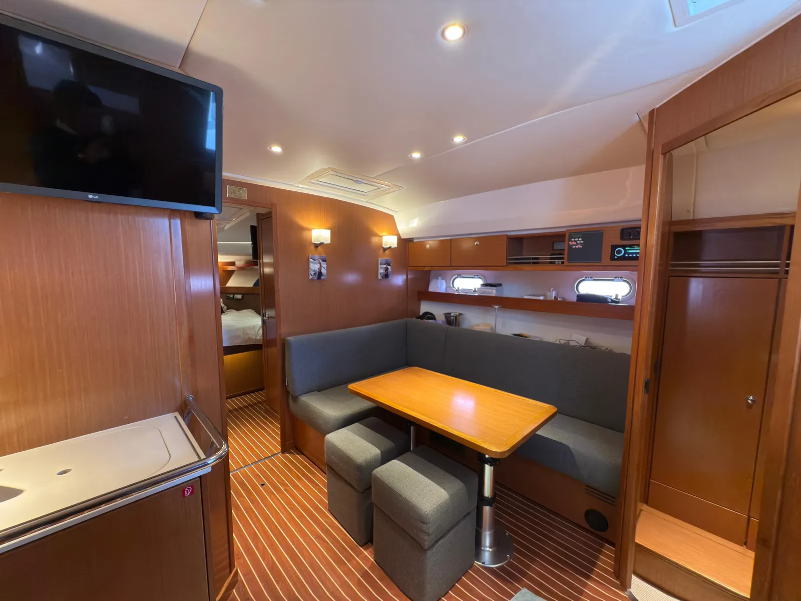 Bavaria 43 Sport · 39