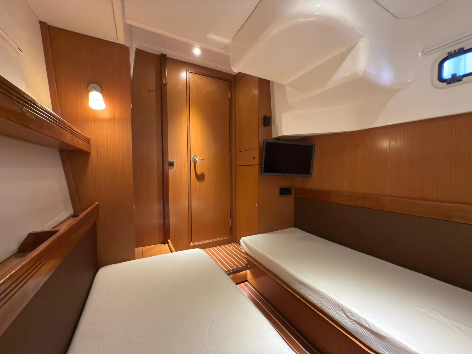 Bavaria 43 Sport · 14